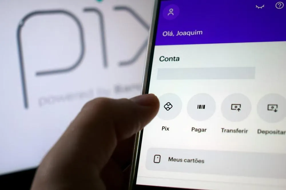 Pix Automático passa a ser obrigatório para débitos de empresas não autorizadas pelo BC