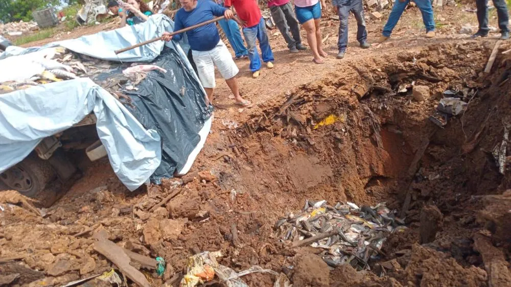 Pescador é preso em flagrante transportando 900 kg de pescado irregular na BR-364, em Acrelândia, no interior do Acre