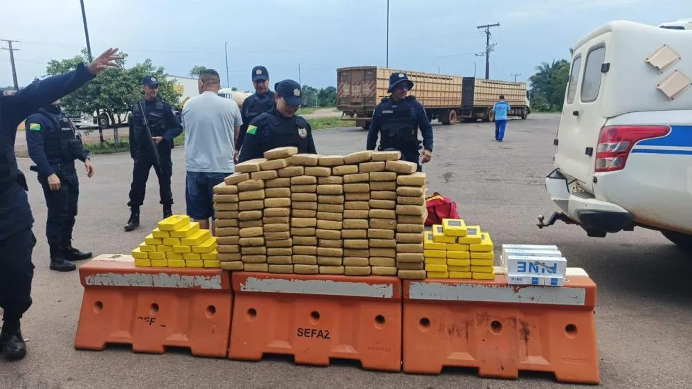 PM realiza grande apreensão de droga em Acrelândia