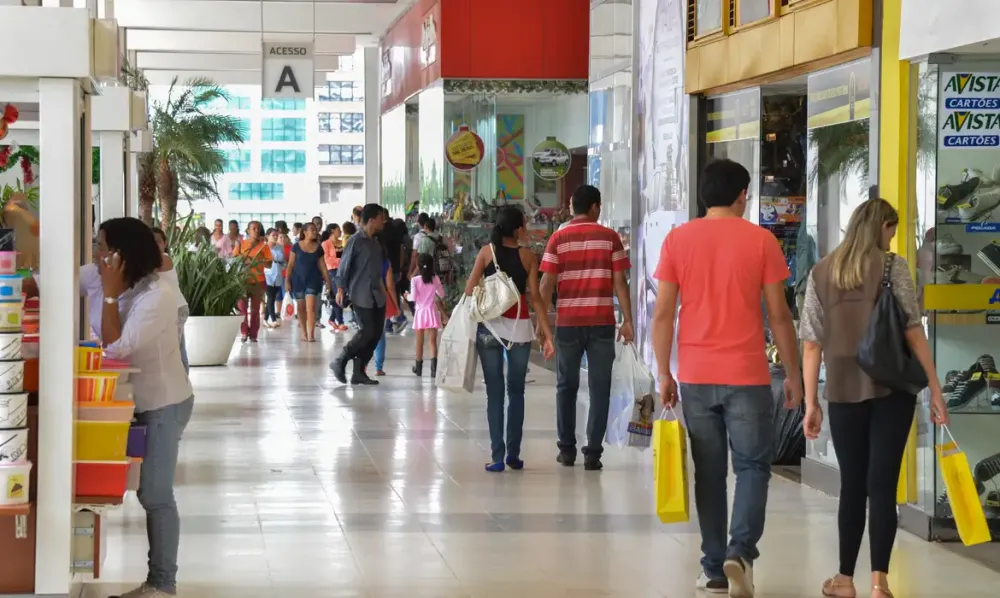 Advogado explica os direitos e as obrigações de trabalhadores temporários e empregadores