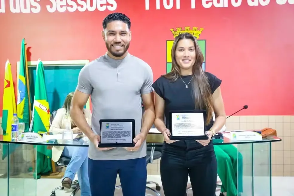 Neto Pessôa e Valéria Paula são homenageados em sessão solene na Câmara de Vereadores de Plácido de Castro