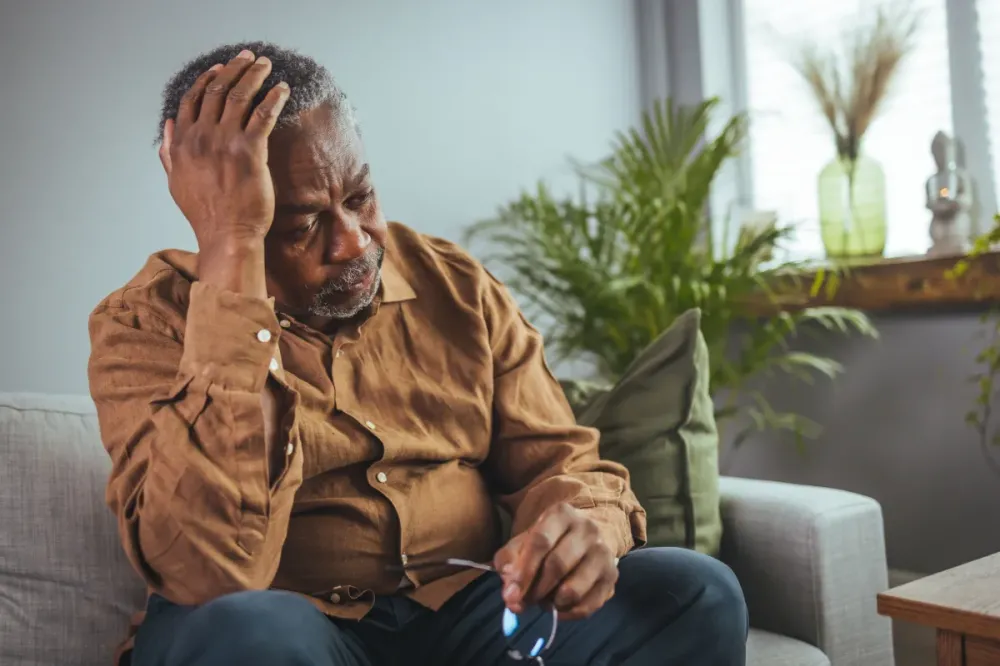 Idosos sofrem em silêncio: como reconhecer a depressão e ajudar a tempo