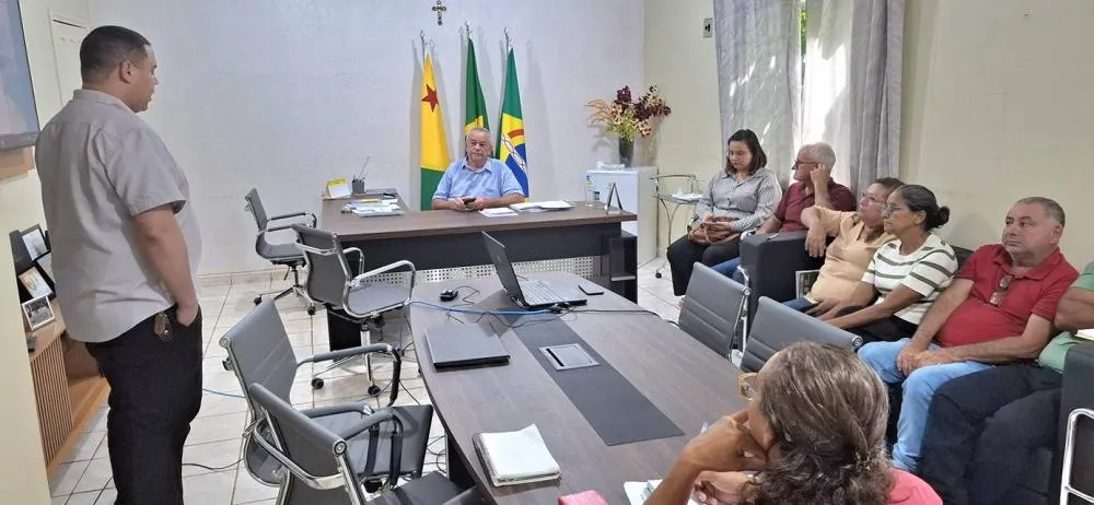 Prefeito Camilo lança programa que beneficia agricultores de Plácido de Castro, o CICAS Rural