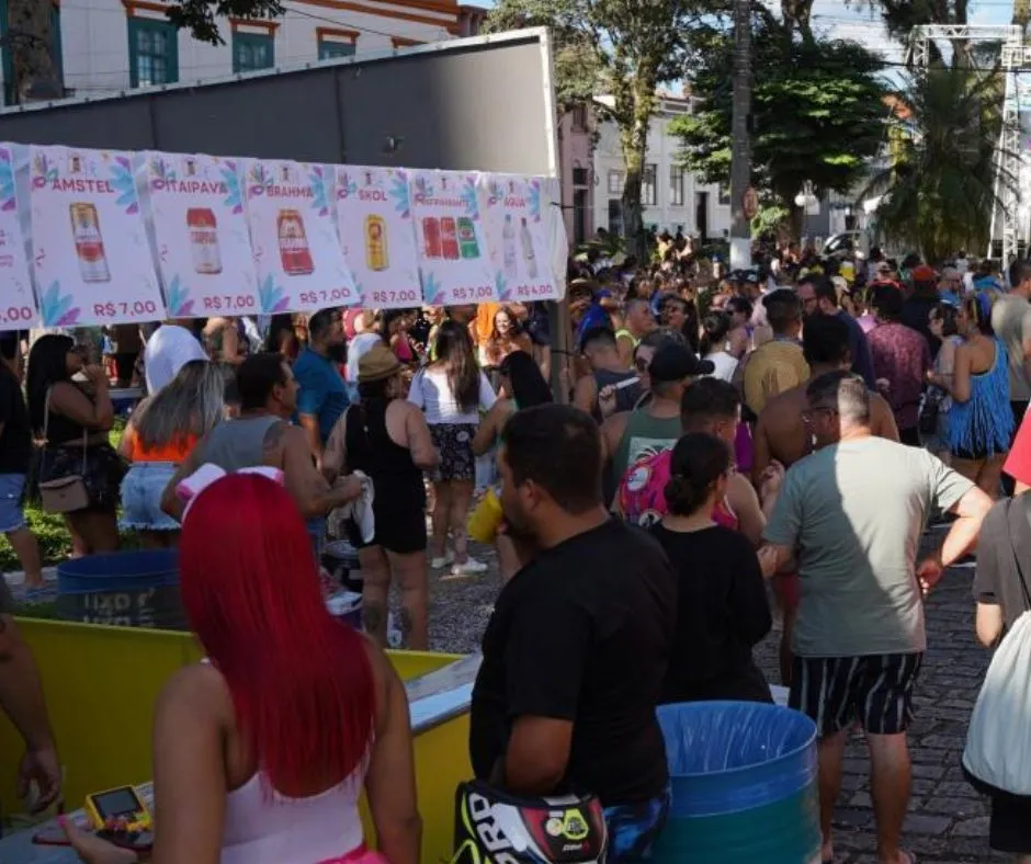 Prefeitura de Plácido de Castro abre credenciamento para barraqueiros que queiram comercializar comidas e bebidas no Carnaval Plácido Folia 2026