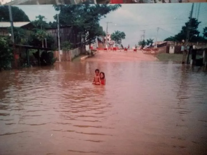 Registro raro mostra cheia histórica do rio Abunã, no ano de 1997, em Plácido de Castro