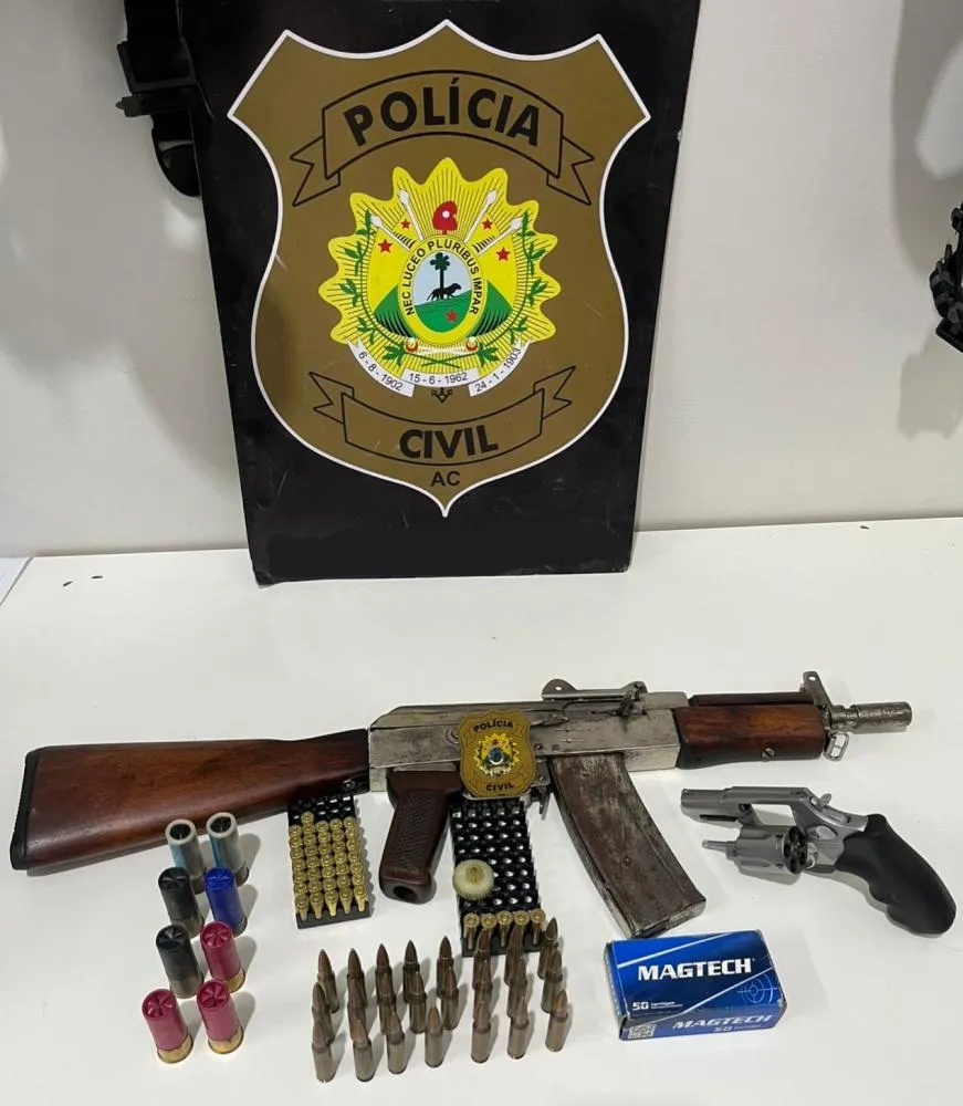 Investigação da Polícia Civil resulta em prisão e apreensão de fuzil no interior do Acre