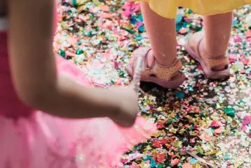 Portaria estabelece limite de horário de participação de crianças no Carnaval de Plácido de Castro