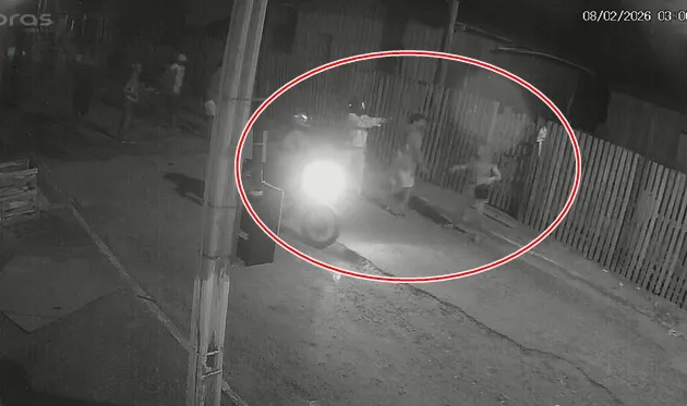 Vídeo mostra momento em que jovem é executado com tiro na cabeça, no interior do Acre