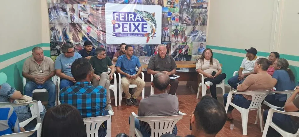 Prefeitura de Plácido de Castro reúne comunidade para discutir melhorias nos ramais do município