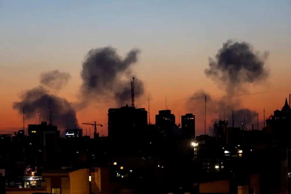 Guerra de EUA e Israel contra Irã mira recursos energéticos no país