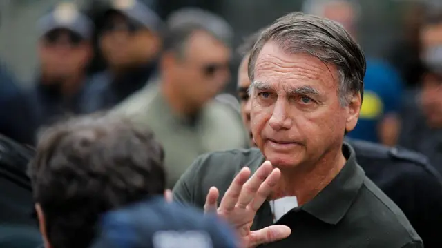 Hospital confirma que Bolsonaro está com infecção pulmonar e foi internado na UTI