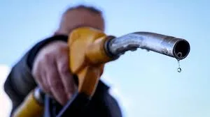 Preço da gasolina no Acre ultrapassa R$ 8 e se mantém entre os mais altos do país