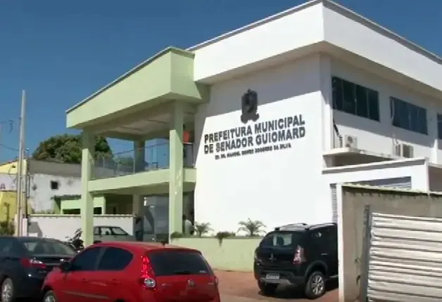 Senador Guiomard abre processo seletivo com vagas para nível médio e superior