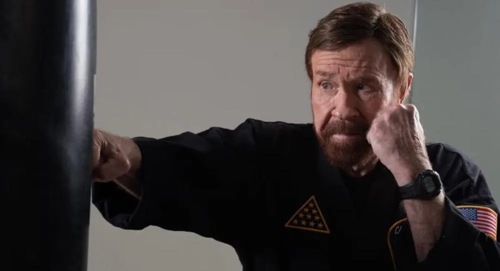 Chuck Norris, lenda dos filmes de ação, morre aos 86 anos