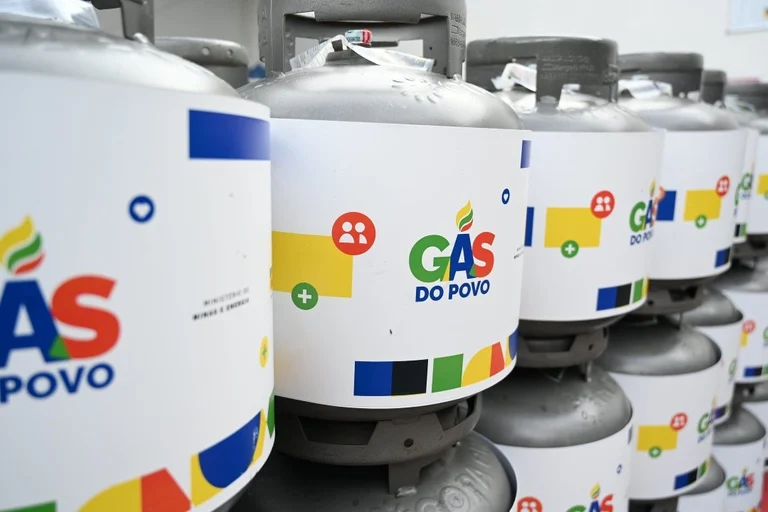 Mais de 40 mil famílias recebem gás grátis no Acre em março; veja como acessar