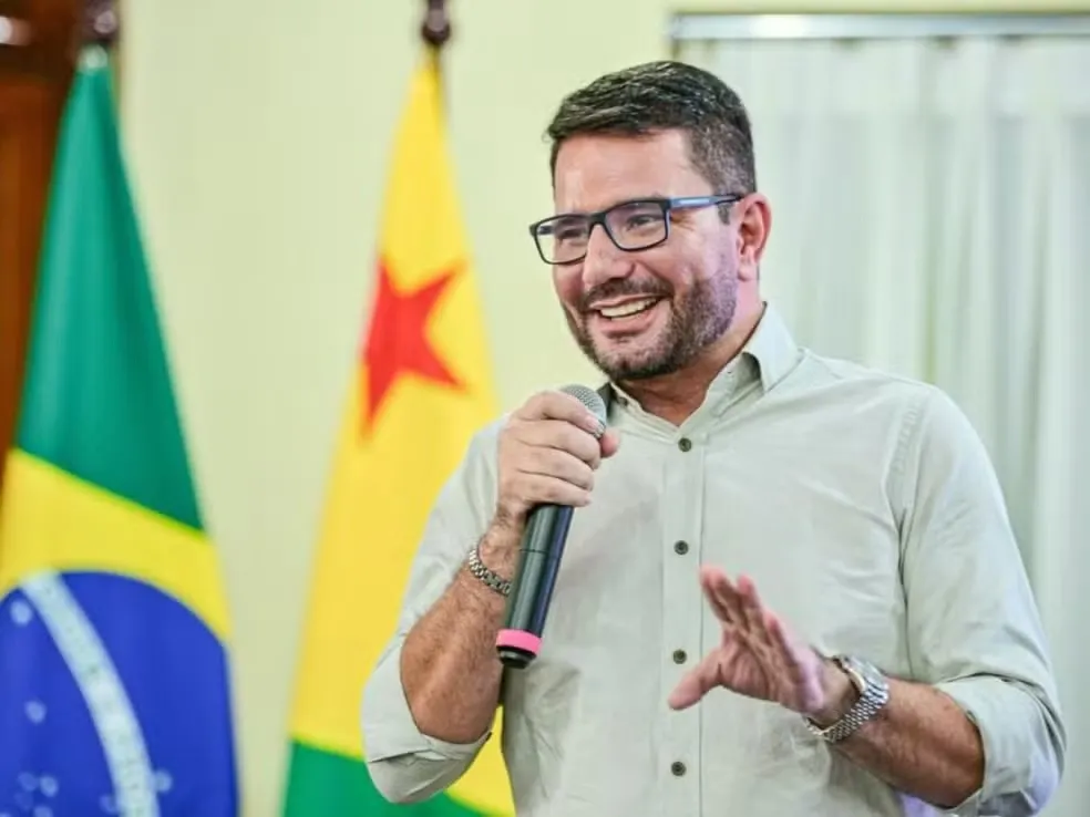 Governador Gladson Camelí tem julgamento remarcado para 15 de abril