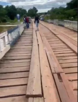 Na Fronteira Plácido X Vila Evo, ponte sobre igarapé Rapirrã é interditada para tráfego de veículos