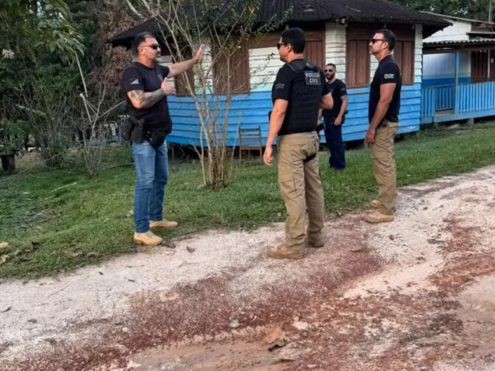 Adolescente é apreendido por suspeita de incêndio criminoso que destruiu salas de escola em Xapuri