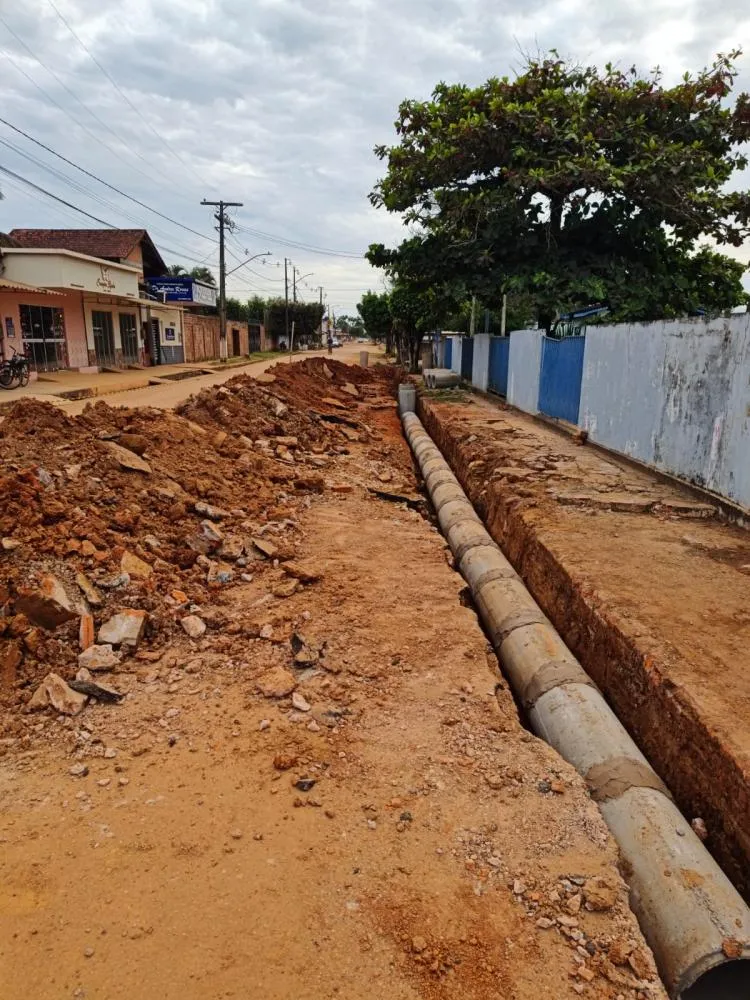 Prefeitura de Plácido de Castro intensifica obras de recapeamento na Avenida Epitácio Pessoa