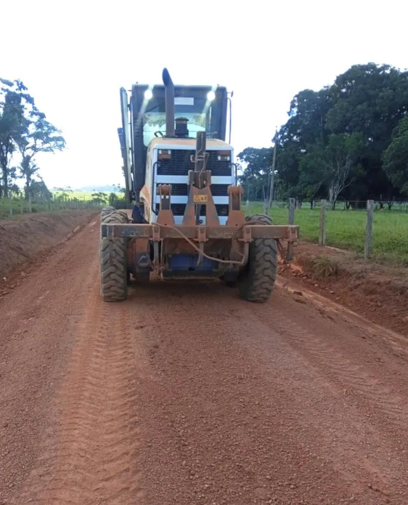 Prefeitura de Plácido de Castro conclui recuperação integral do Ramal Céus Aberto e fortalece acesso à zona rural