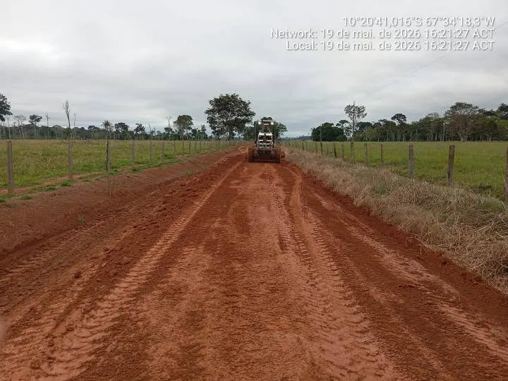 Prefeitura institui comissão técnica para avaliar produtividade em obras de piçarramento nos ramais de Plácido de Castro