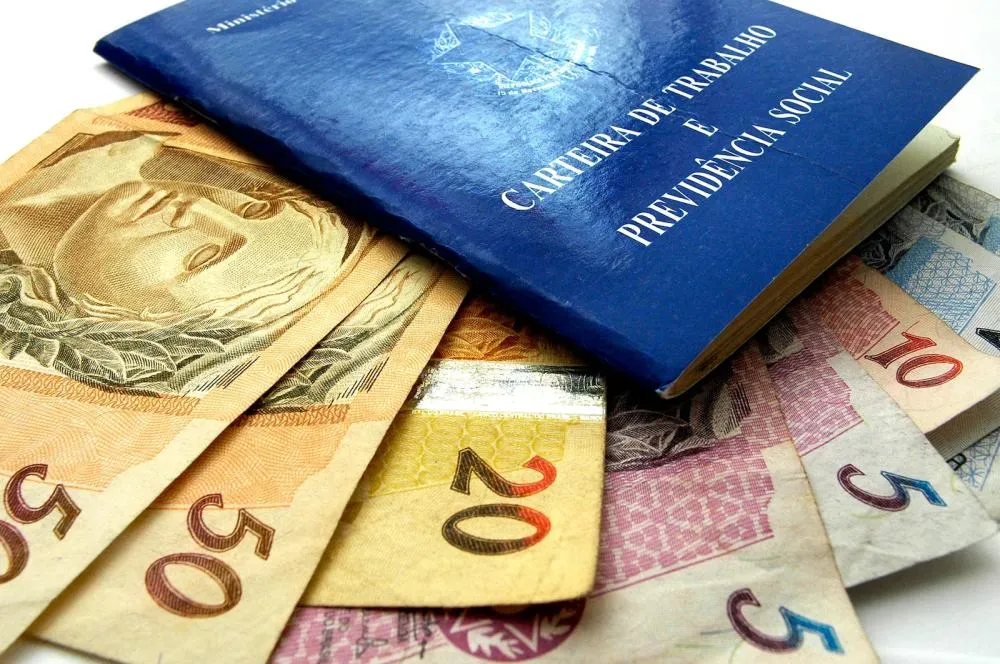 Abono salarial PIS/Pasep libera R$ 5,5 bilhões a 4,4 milhões de trabalhadores; veja quem recebe