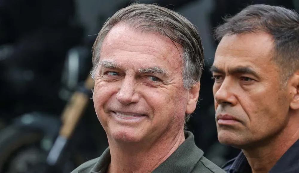 O ex-presidente admitiu tanto a propriedade do armamento quanto o fato de mantê-lo guardado | Fábio Rodrigues-Pozzebom/Agência Brasil/14.09.25