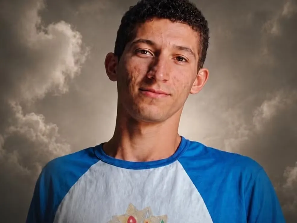 Raylan Lima de Freitas, de 18 anos, foi morto a facadas pelo marido da tia em Capixaba, no Acre — Foto: Reprodução/Instagram