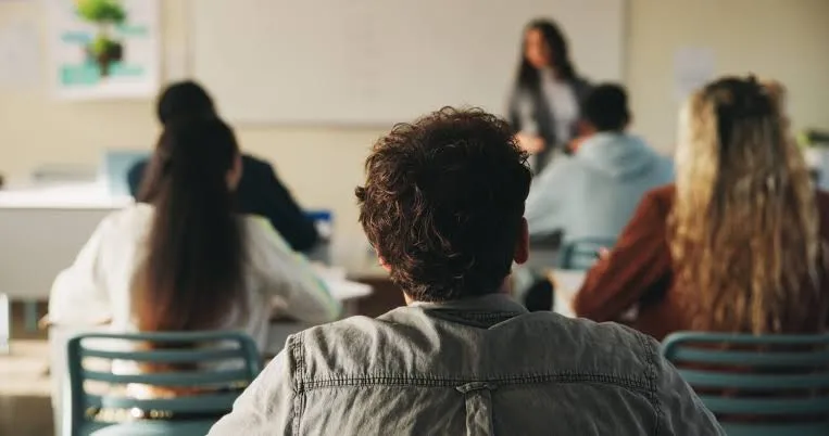 Inscrições para cursos profissionalizantes gratuitos serão abertas em parceria entre Prefeitura de Plácido de Castro e IEPTEC - Foto: Google Imagens.