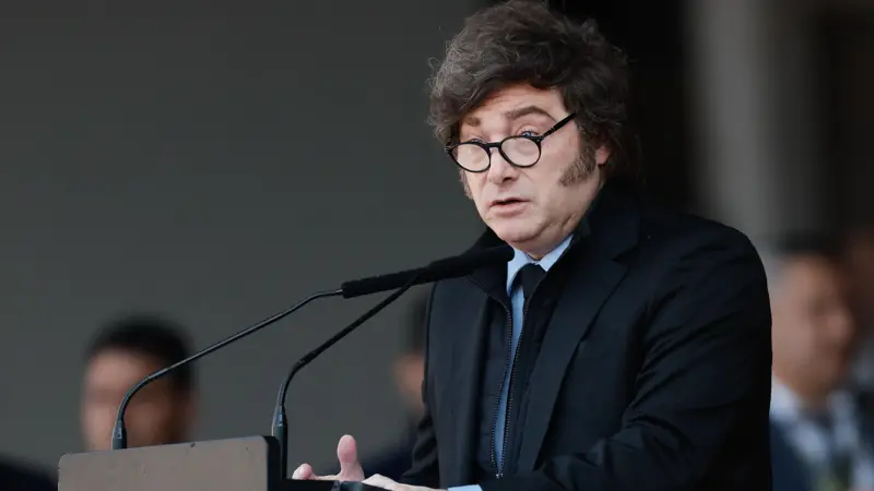 avier Milei voltou a fazer críticas duras a Lula no domingo - EPA