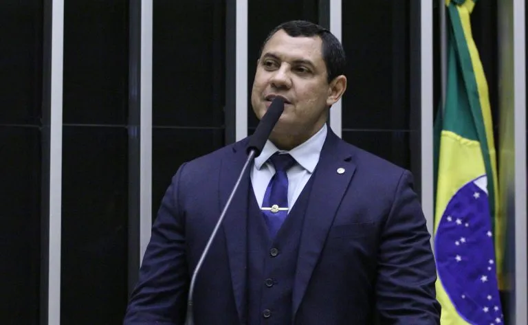 Coronel Ulysses, autor da proposta - Foto: Vinicius Loures/Câmara dos Deputados Fonte: Agência Câmara de Notícias