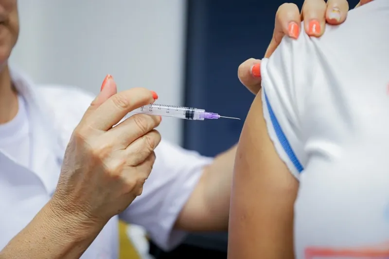 Campanha de multivacinação busca conferir e atualizar a situação vacinal de crianças e adolescentes em Plácido de Castro - Foto: Google Imagens. 