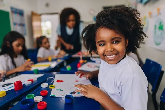 Conselho Municipal de Educação aprovou documento que regulamenta a expansão da Educação Integral em Tempo Integral na rede pública de Plácido de Castro - Foto: Google Imagens.