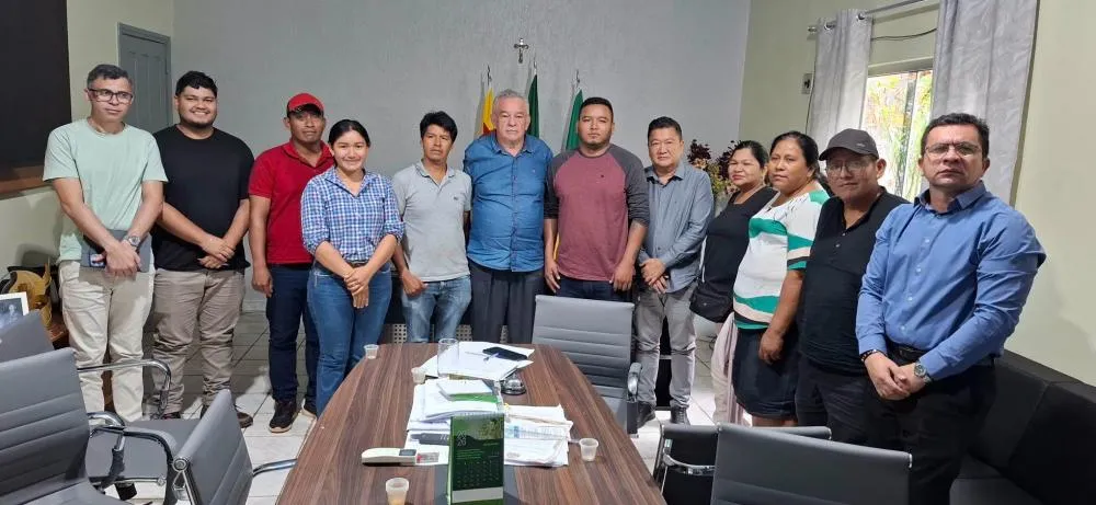 Prefeito Camilo da Silva se reúne com autoridades de Bella Flor, na Bolívia, para fortalecer a integração fronteiriça e acompanhar o avanço das obras da nova ponte - Foto: Áquila Santos.