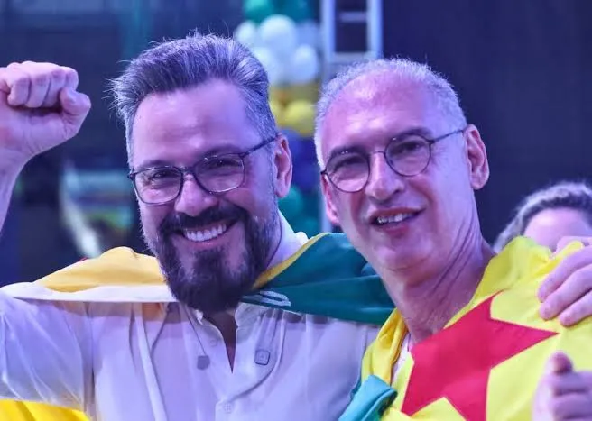 Alan Rick e Rico Leite durante agenda de campanha; dupla inaugura nesta quinta-feira (27) o comitê da candidatura ao Governo do Acre em Plácido de Castro - Foto: Google Imagens.