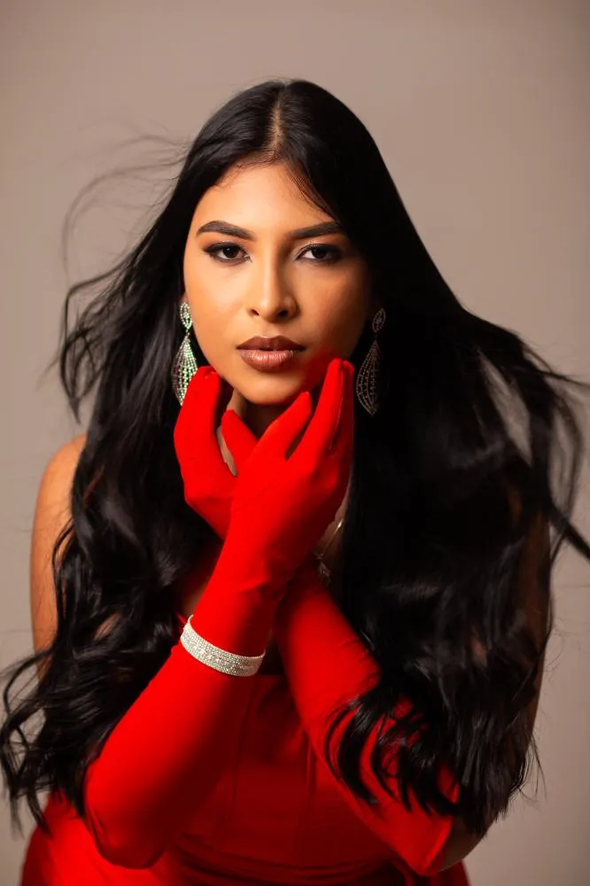 Jordana Castro, influenciadora placidiana e estudante de Medicina na Bolívia, vem conquistando espaço nas redes sociais e levando o nome de Plácido de Castro para além das fronteiras do município - Foto: Arquivo pessoal.