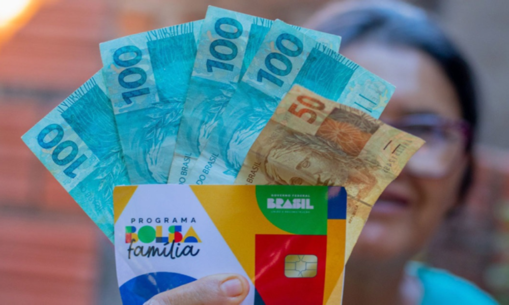Acre está entre os estados com maior dependência longa do Bolsa Família