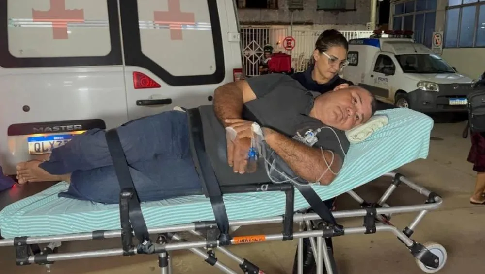 Em Plácido de Castro, mulher surta e esfaqueia trabalhadores durante realização de serviços em via pública