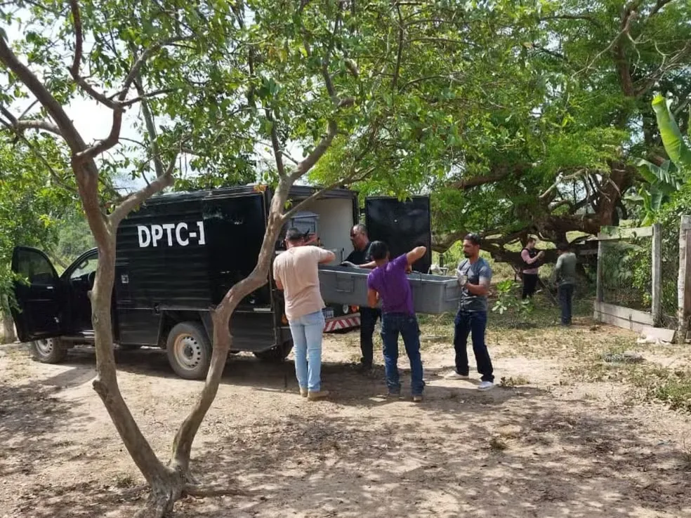 Mulher é morta com tiro na cabeça no Acre; marido acaba preso ao procurar delegacia e confessar crime