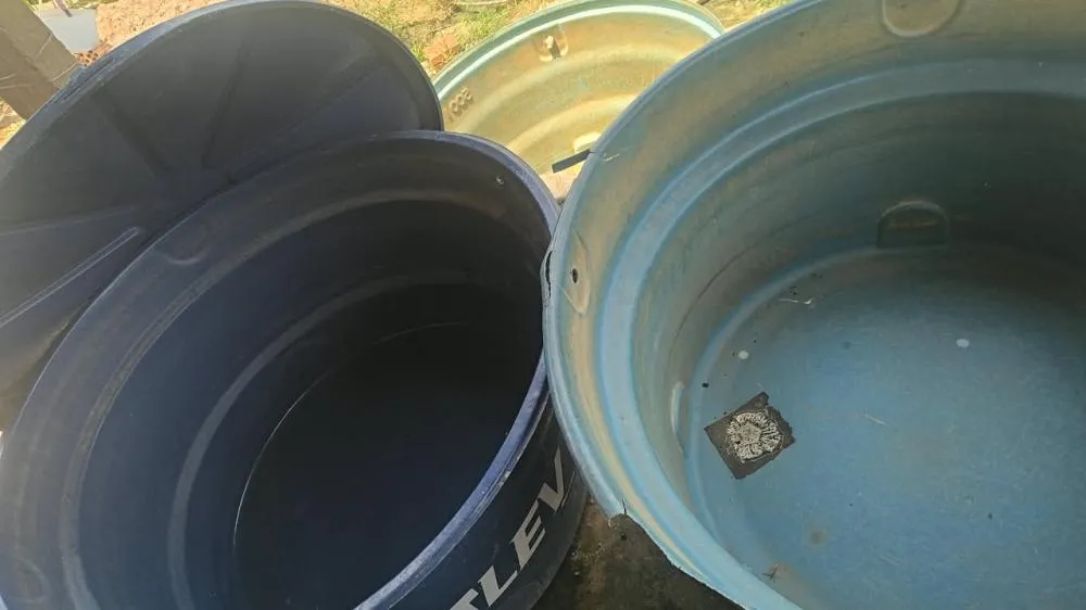 Moradores de Acrelândia relatam dificuldades para conseguir água e apontam problemas no abastecimento realizado por caminhão-pipa; bairro 28 de Abril está entre as áreas mencionadas nas novas reclamações - Foto cedida. 