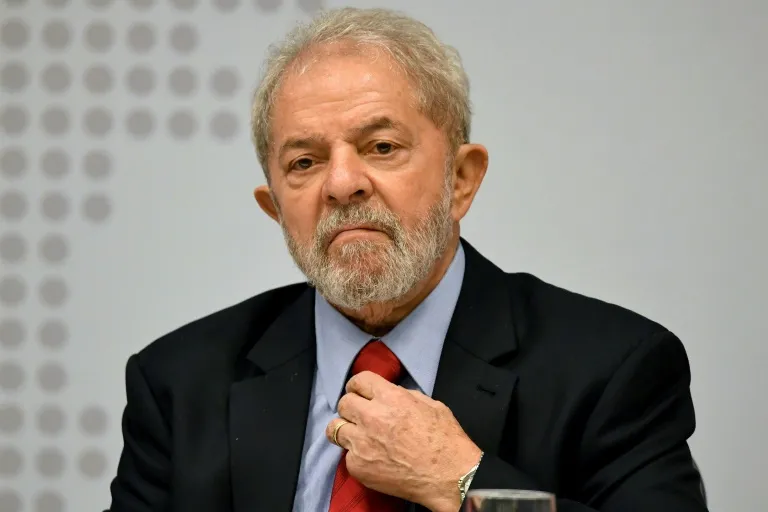 Desaprovação de Lula aumenta e chega a 53,7%, diz Atlas
