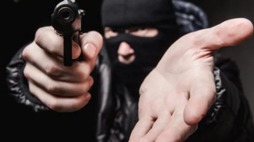Em Plácido de Castro, criminosos armados assaltam propriedade rural e fogem levando objetos de valor e Saveiro Cross; polícia recuperou veículo