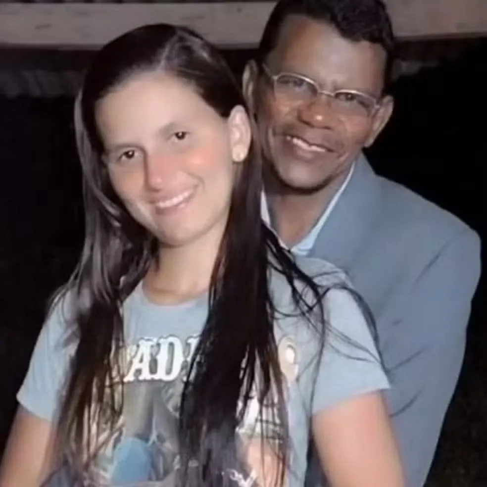 No Acre, pastor em pele de lobo assassina a mulher a golpes de facão na frente do filho autista