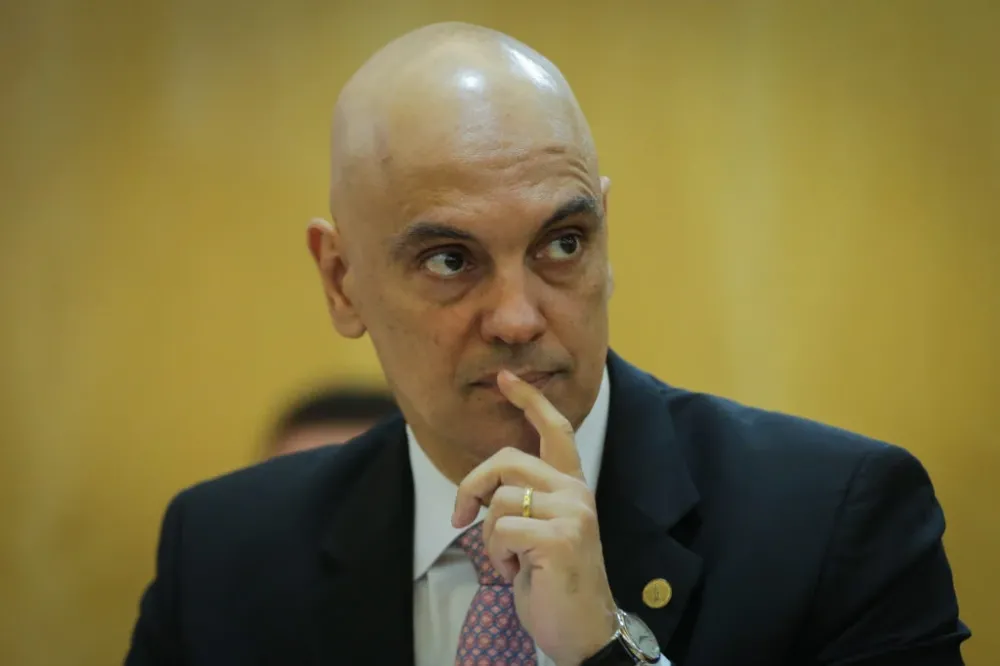 Entenda a Lei Magnitsky, que pode ser usada por Trump para tentar impor sanções a Moraes
