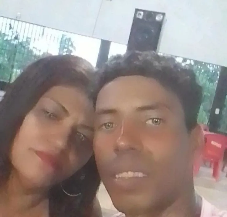 Mulher que matou marido a facada em Plácido de Castro possui passagens por outros delitos, incluindo homicídio