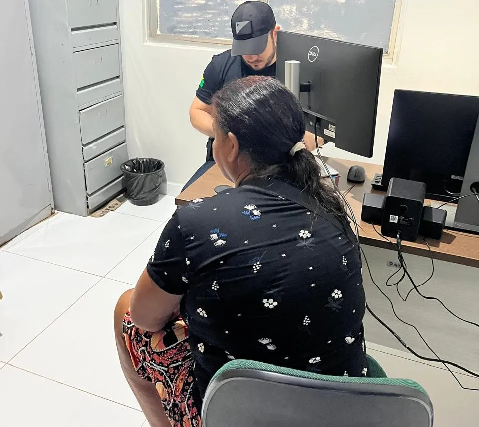 Polícia Civil prende mulher suspeita de matar o próprio marido em Plácido de Castro